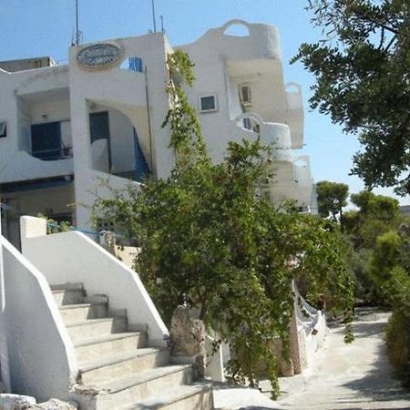 Efrosyni Apartments Agia Marina  外观 照片