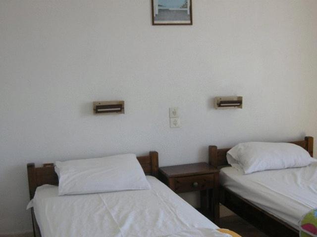 Efrosyni Apartments Agia Marina  外观 照片