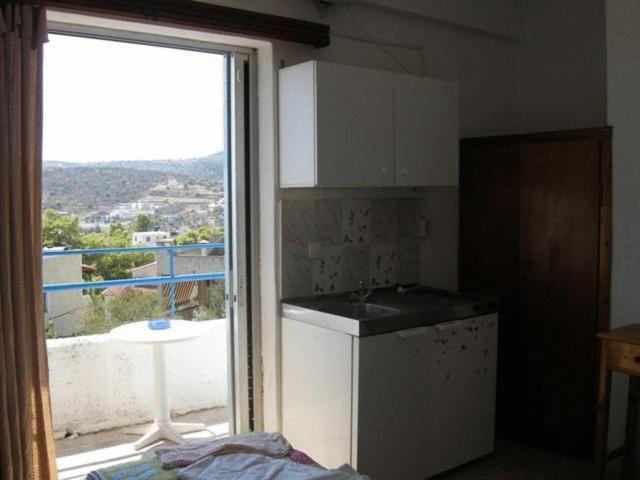 Efrosyni Apartments Agia Marina  外观 照片